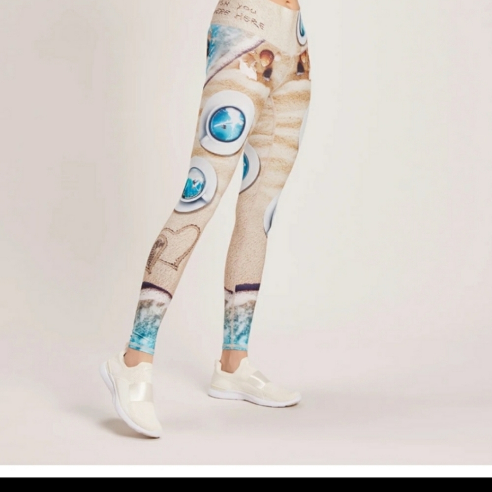NWT NIYAMA SOL BAREFOOT HAPPY PLACE LEGGINGS